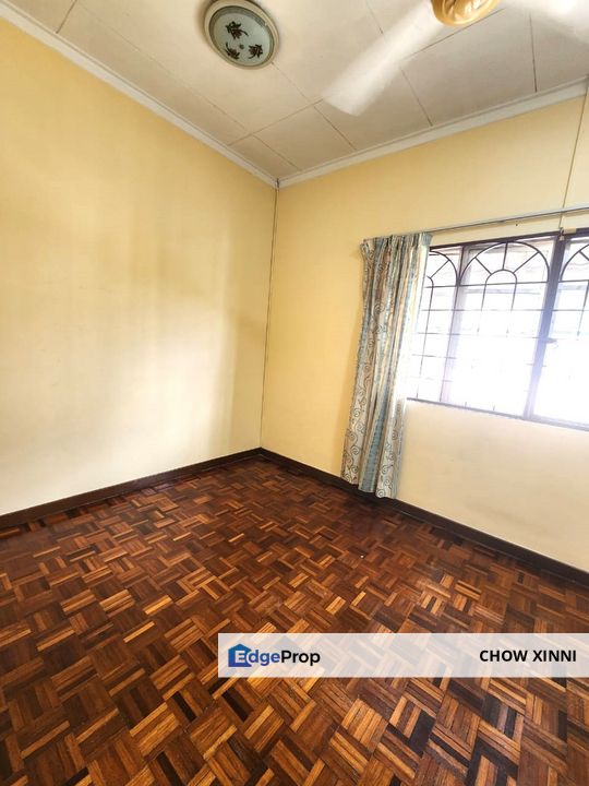 USJ 16 Double Storey House for Sale, Selangor, USJ