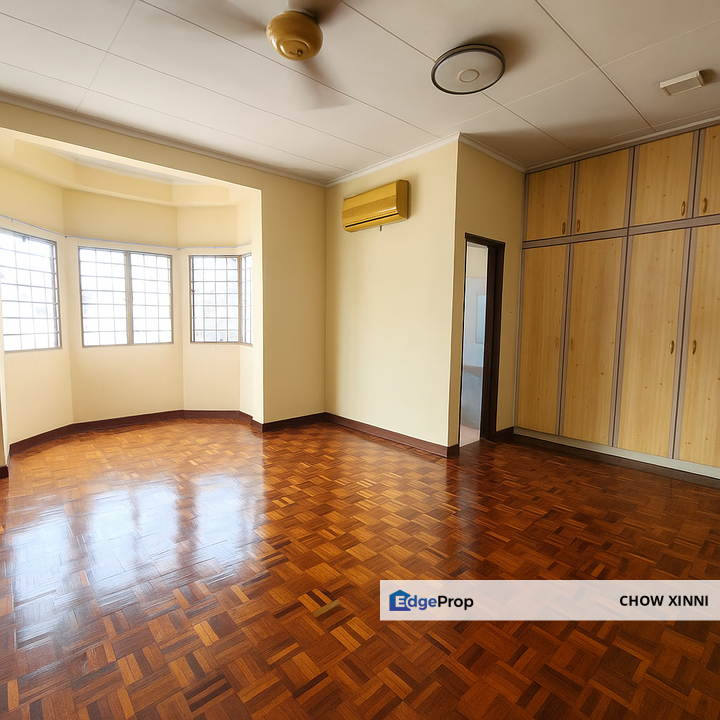 USJ 16 Double Storey House for Sale, Selangor, USJ