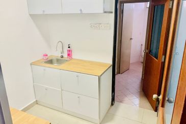 Taipan Business Centre, USJ 10