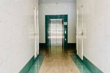 Taipan Business Centre, USJ 10