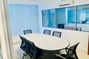 Taipan Business Centre, USJ 10