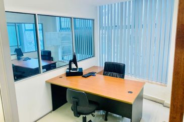 Taipan Business Centre, USJ 10