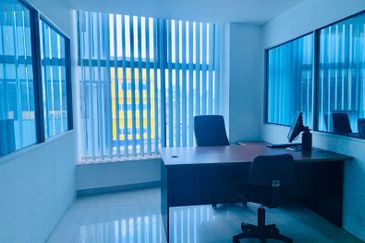 Taipan Business Centre, USJ 10