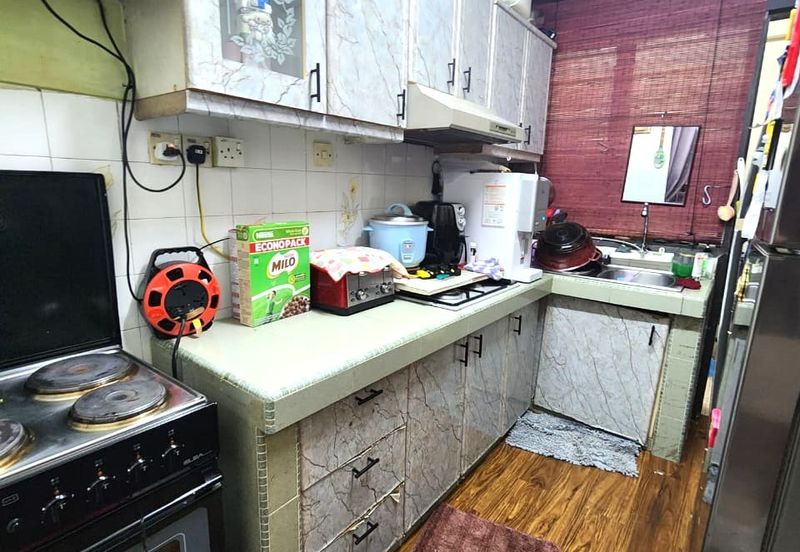 Subang Perdana Goodyear Court 8