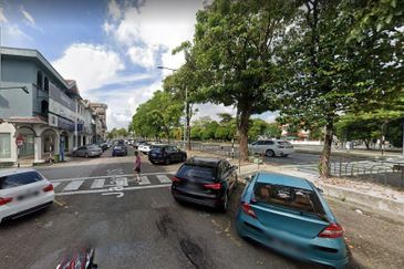 Taipan Business Centre, USJ 10