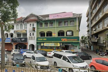 Taipan Business Centre, USJ 10