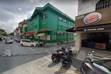 Taipan Business Centre, USJ 10