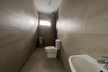 TAMAN KUANTAN JAYA KAMPUNG PAK MAHAT