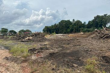 Jalan Seberang Balok