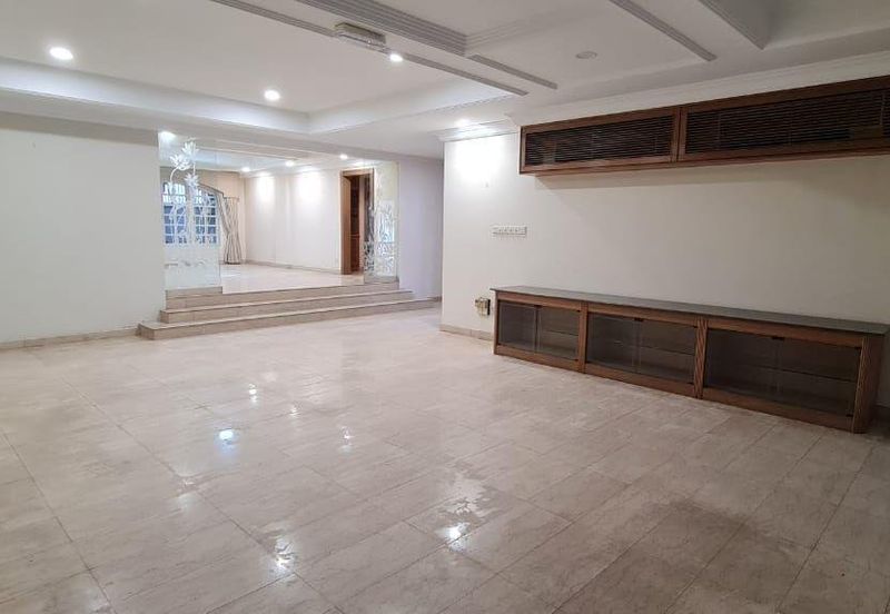 Bukit Pantai (Pantai Hill)