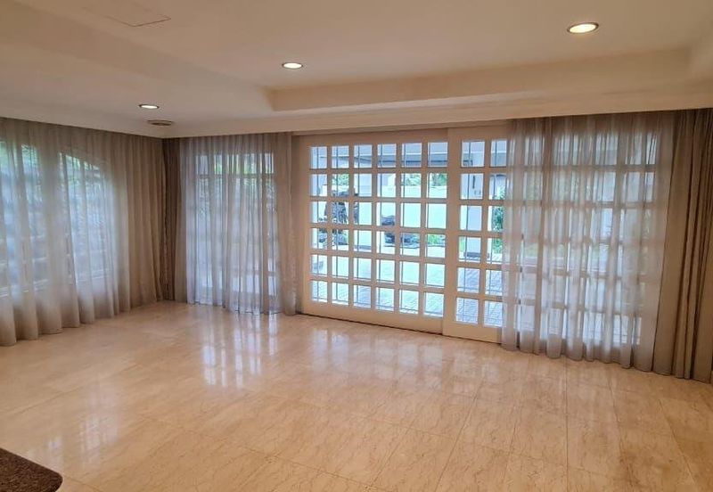 Bukit Pantai (Pantai Hill)