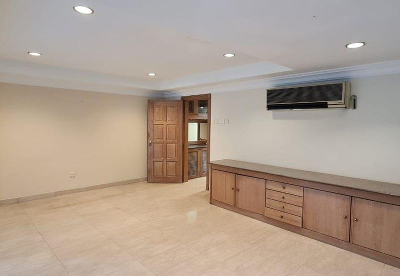 Bukit Pantai (Pantai Hill)