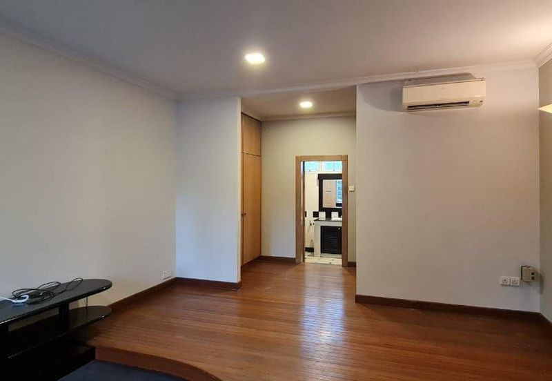 Bukit Pantai (Pantai Hill)