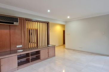 Bukit Pantai (Pantai Hill)