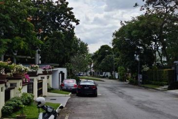 Jalan Setia Bakti 