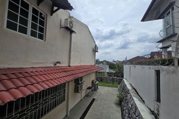 Lorong Kemaris 1