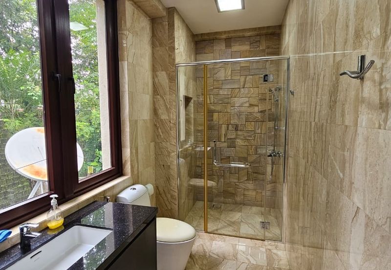 2.5 Storey Modern Villa on guarded street