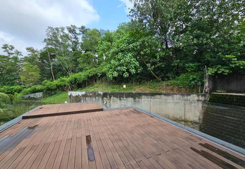 2.5 Storey Modern Villa on guarded street