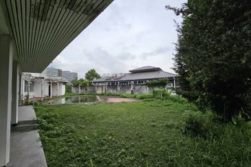 1.5 Acre Bungalow Land with Unblocked Views of KL Skyline