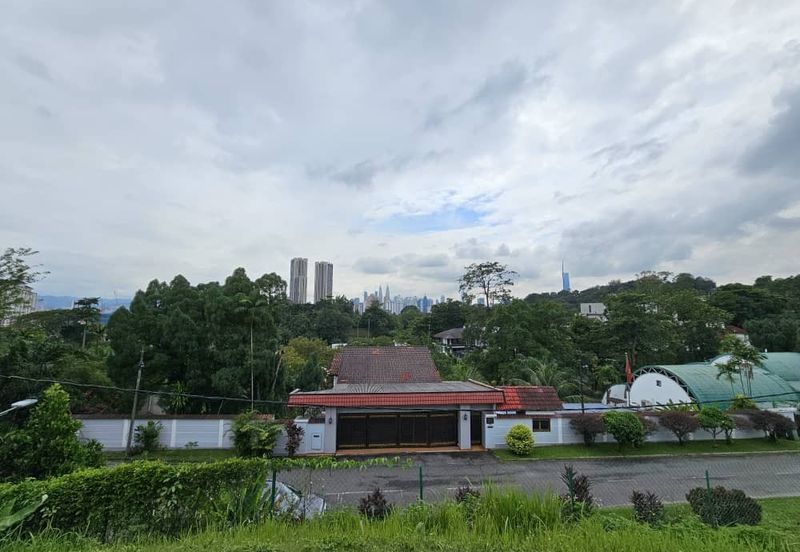 1.5 Acre Bungalow Land with Unblocked Views of KL Skyline
