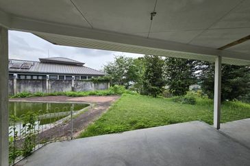 1.5 Acre Bungalow Land with Unblocked Views of KL Skyline