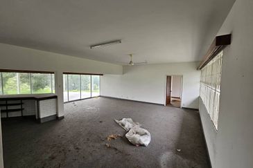 1.5 Acre Bungalow Land with Unblocked Views of KL Skyline