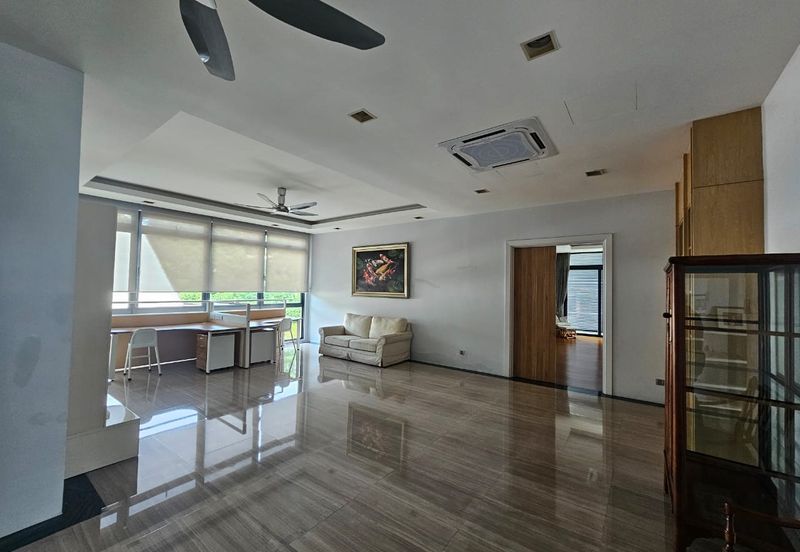 4 Storey Modern Bungalow on Guarded Street (Move in Condition)