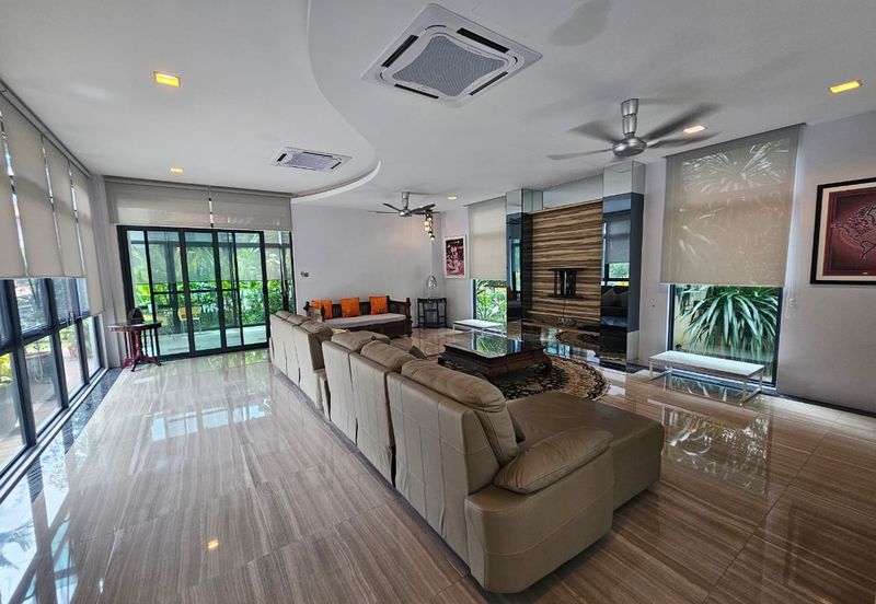 4 Storey Modern Bungalow on Guarded Street (Move in Condition)