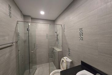 5 Storey Modern Bungalow with KL Skyline view @ Taman Duta, Bukit Tunku