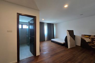 5 Storey Modern Bungalow with KL Skyline view @ Taman Duta, Bukit Tunku