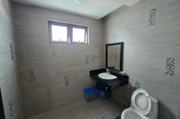 5 Storey Modern Bungalow with KL Skyline view @ Taman Duta, Bukit Tunku