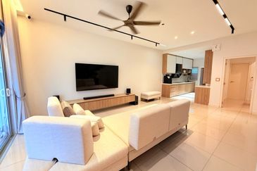 garland 2, kota emerald