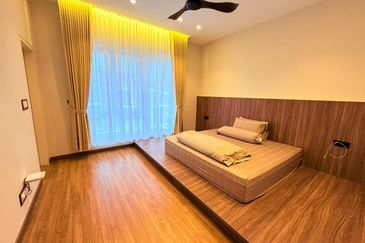 garland 2, kota emerald