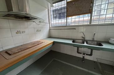 Seksyen 13, Bandar Country Homes