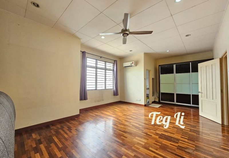 Canal Gardens, Kota Kemuning