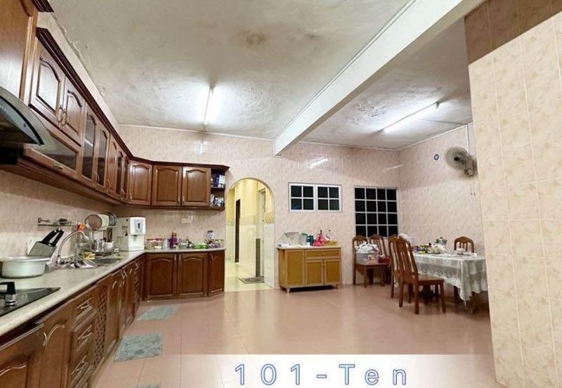 Taman Tepi Sungai ( Taman Teluk Pulai Indah )