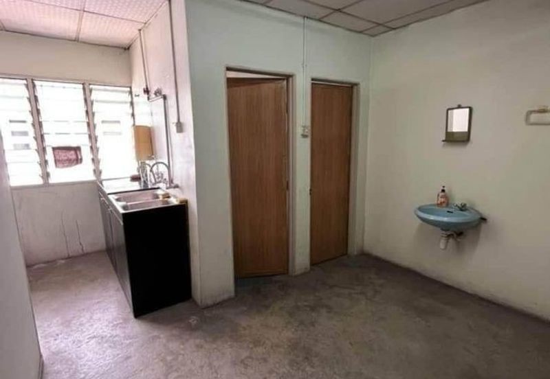 Taman Klang Utama @ Industrial