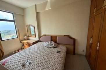 Aloha Tower Condominium