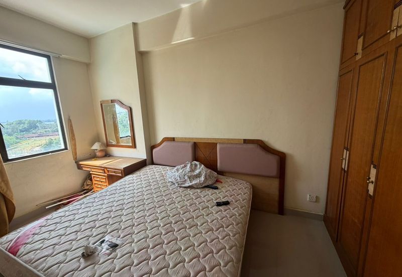 Aloha Tower Condominium