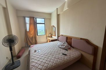 Aloha Tower Condominium