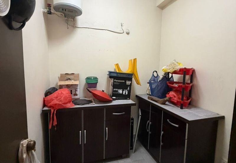 Aloha Tower Condominium