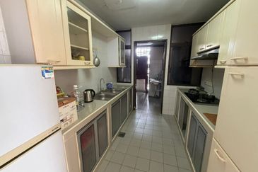 Aloha Tower Condominium