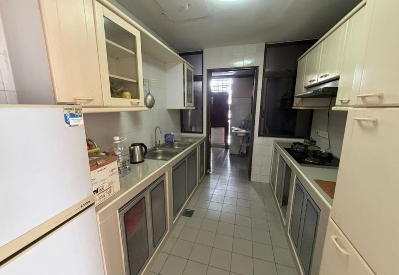 Aloha Tower Condominium