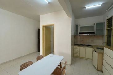 Villa Krystal, Bandar Selesa Jaya