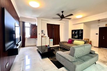 Aloha Tower Condominium