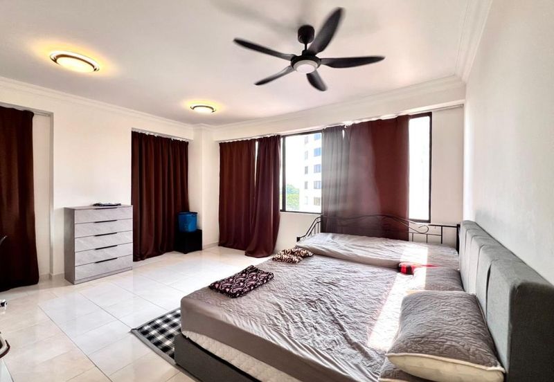 Aloha Tower Condominium