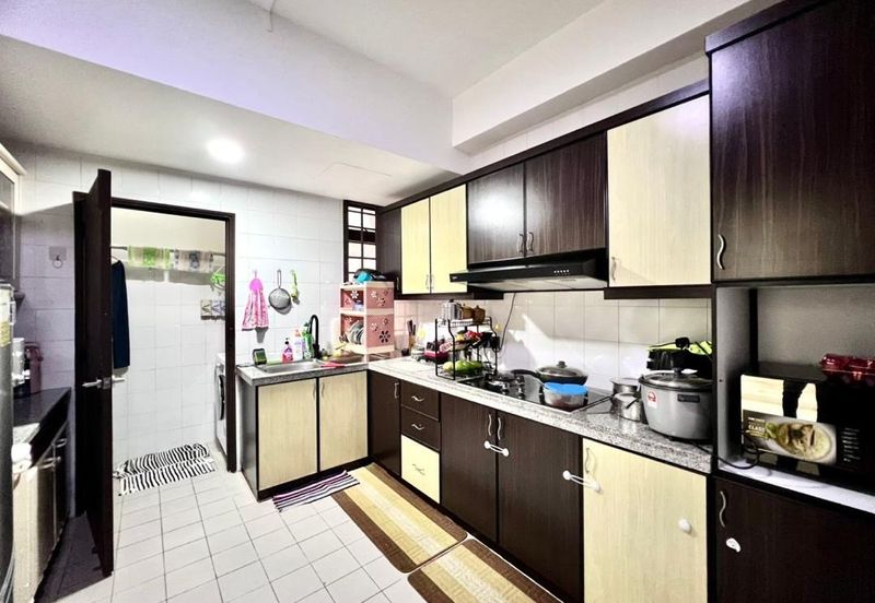 Aloha Tower Condominium