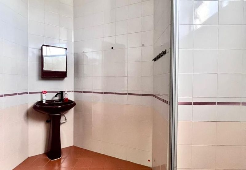 Aloha Tower Condominium