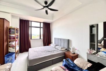 Aloha Tower Condominium