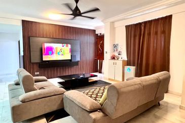 Aloha Tower Condominium